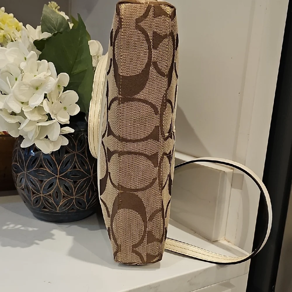 Coach SLIM 2 WAY TOTE - Picture 5 of 10